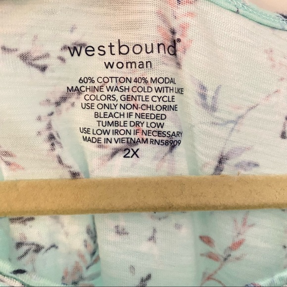 Westbound Blue Floral Crewneck Long Sleeve Top Size 2X NWT - Picture 4 of 8